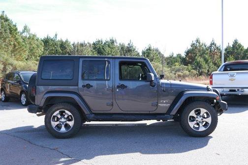 2017 Jeep Wrangler Unlimited Sahara