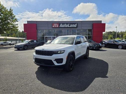 2024 Jeep Grand Cherokee Laredo