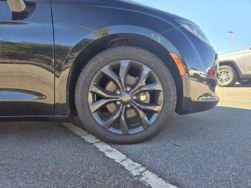 2020 Chrysler Pacifica Touring