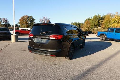 2020 Chrysler Pacifica Touring