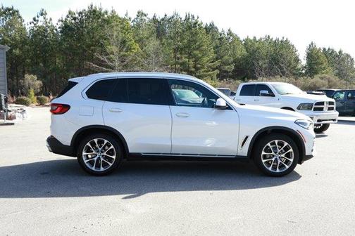 2023 BMW X5 sDrive40i