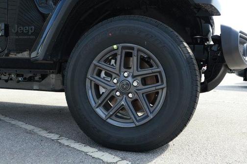 2026 Jeep Gladiator Sport