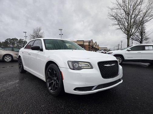 2019 Chrysler 300 Touring