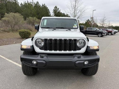 2025 Jeep Gladiator Sport