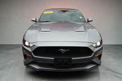 2022 Ford Mustang EcoBoost