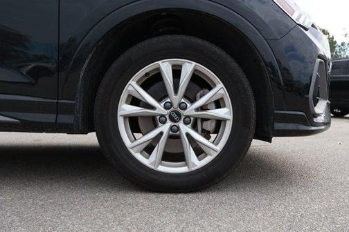 2024 Audi Q3 45 S line Premium