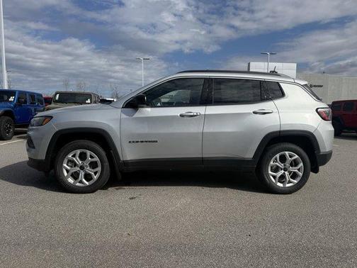 2025 Jeep Compass Latitude