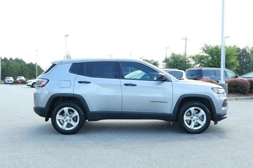 Billet Silver Metallic Clearcoat 2023 Jeep Compass Sport
