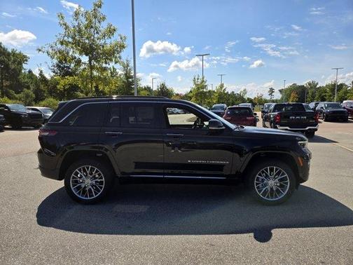 2025 Jeep Grand Cherokee Summit