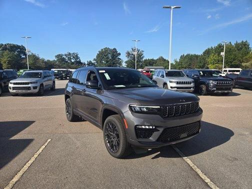 2025 Jeep Grand Cherokee Summit