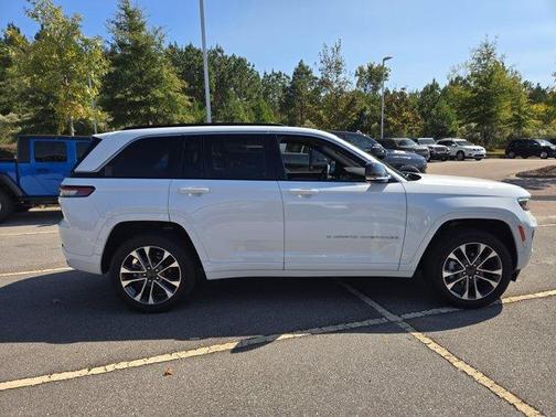 2025 Jeep Grand Cherokee Overland