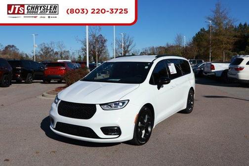 2024 Chrysler Pacifica Touring-L