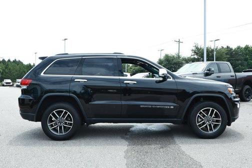 Diamond Black 2022 Jeep Grand Cherokee WK Limited