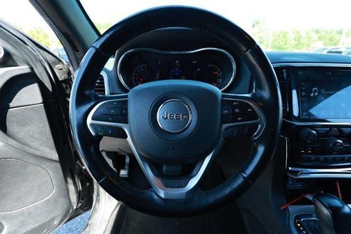 Diamond Black 2022 Jeep Grand Cherokee WK Limited