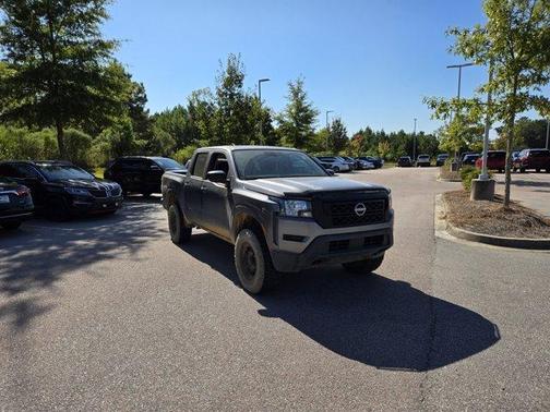 2022 Nissan Frontier S