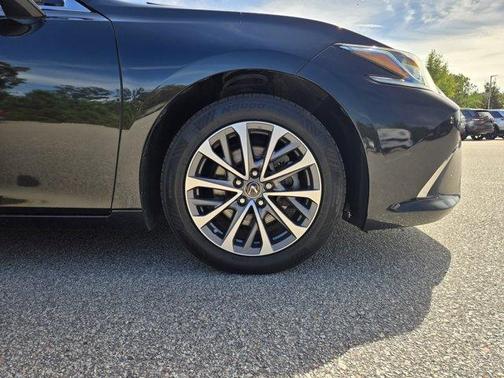 2022 Lexus ES 350 Base