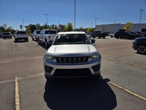 2025 Jeep Grand Cherokee Laredo X
