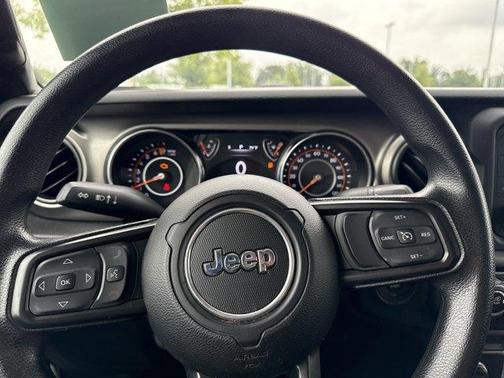 2021 Jeep Gladiator Sport