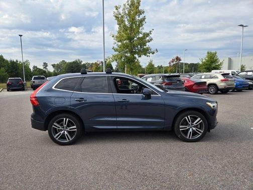 2020 Volvo XC60 T6 Momentum