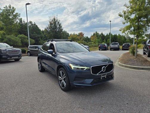 2020 Volvo XC60 T6 Momentum