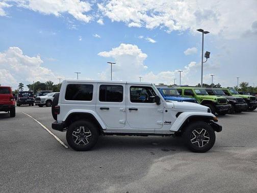 2025 Jeep Wrangler Sahara