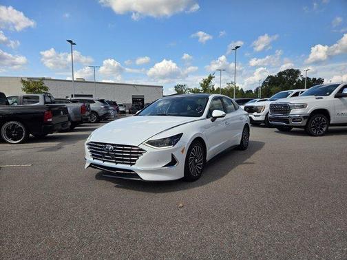 2023 Hyundai SONATA Hybrid Limited