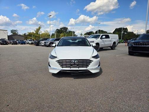 2023 Hyundai SONATA Hybrid Limited