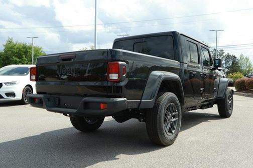 Black Clearcoat 2026 Jeep Gladiator Sport