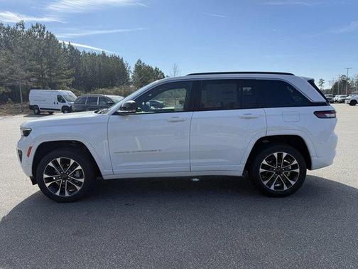 2025 Jeep Grand Cherokee Overland