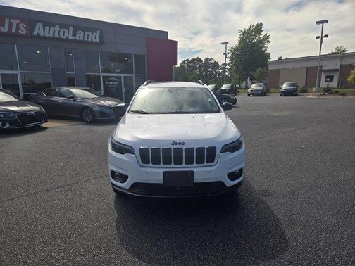 2023 Jeep Cherokee Altitude Lux