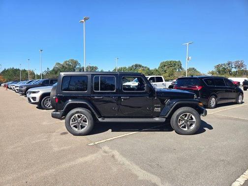 2022 Jeep Wrangler Unlimited Sahara
