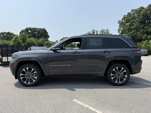 2025 Jeep Grand Cherokee Overland