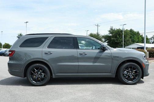 Destroyer Gray Clearcoat 2026 Dodge Durango GT HEMI V8