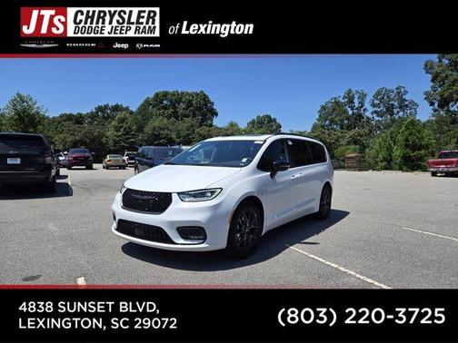 Bright White Clearcoat 2026 Chrysler Pacifica Limited