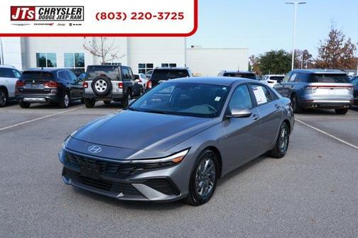 2024 Hyundai ELANTRA SEL