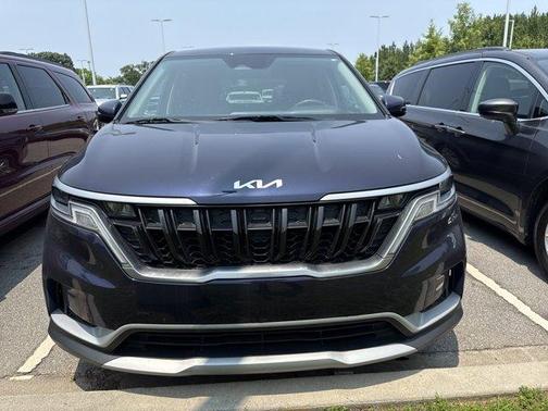 2023 Kia Carnival LX