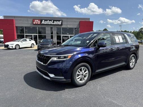 2023 Kia Carnival LX