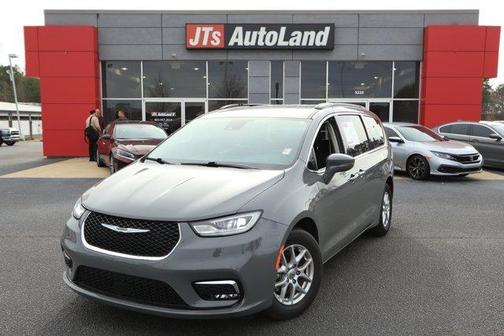 2022 Chrysler Pacifica Touring-L