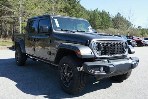 Granite Crystal Clearcoat Metallic 2026 Jeep Gladiator Sport
