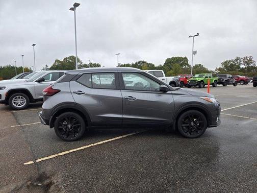 2024 Nissan Kicks SV