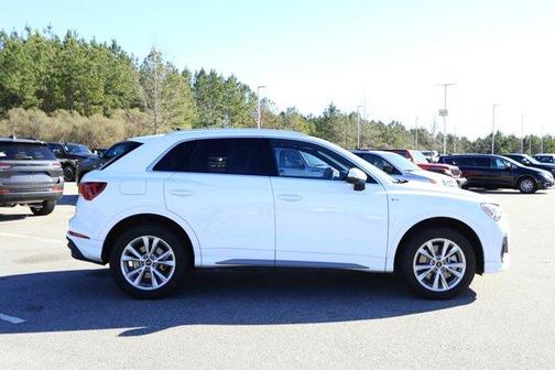 2024 Audi Q3 45 S line Premium