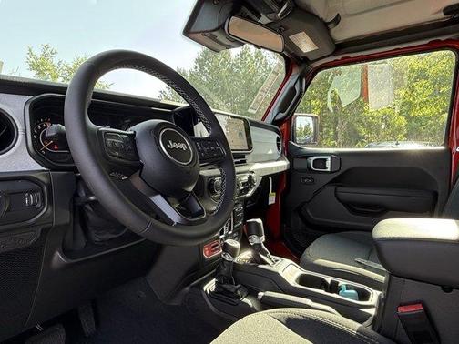 2025 Jeep Gladiator Sport