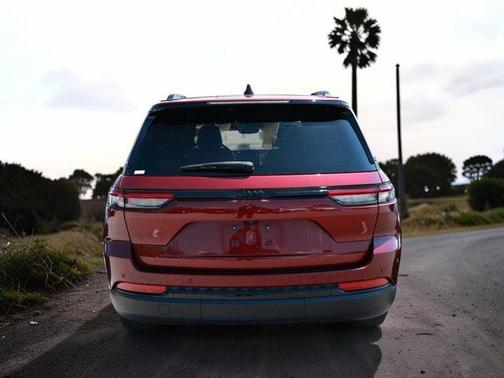 Velvet Red Pearlcoat 2024 Jeep Grand Cherokee Laredo