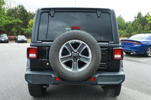 Black Clearcoat 2018 Jeep Wrangler Unlimited Sahara