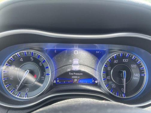 2021 Chrysler 300 Touring