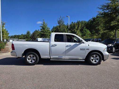 2016 RAM 1500 SLT