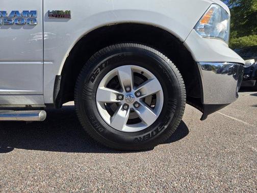 2016 RAM 1500 SLT