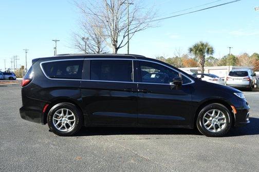 2021 Chrysler Pacifica Touring