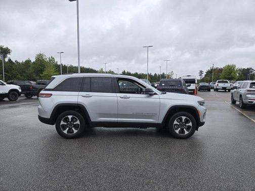 2023 Jeep Grand Cherokee 4xe Base