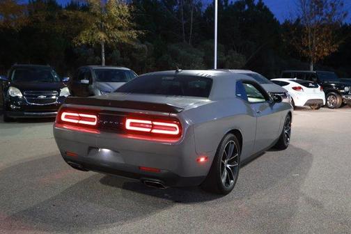 2018 Dodge Challenger 392 Hemi Scat Pack Shaker